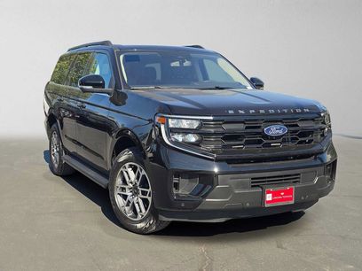 Used 2025 Ford Expedition Active