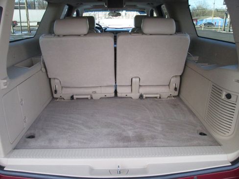 Used 2010 Chevrolet Suburban LTZ image 33