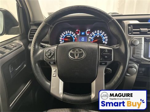 Used 2016 Toyota 4Runner SR5 image 6