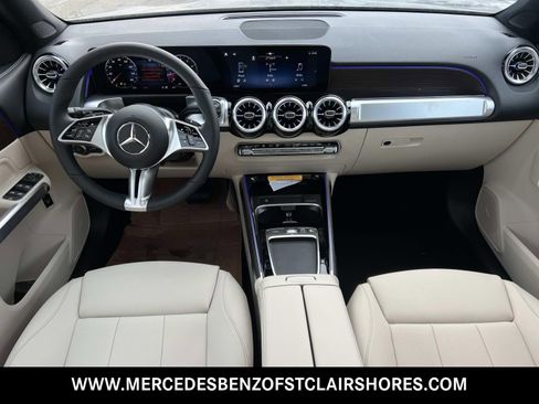 New 2026 Mercedes-Benz GLB 250 4MATIC image 16