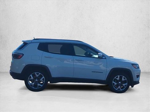 Used 2021 Jeep Compass Limited image 4