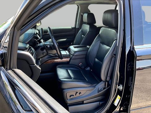 Used 2019 Chevrolet Tahoe Premier AWD/4WD image 25