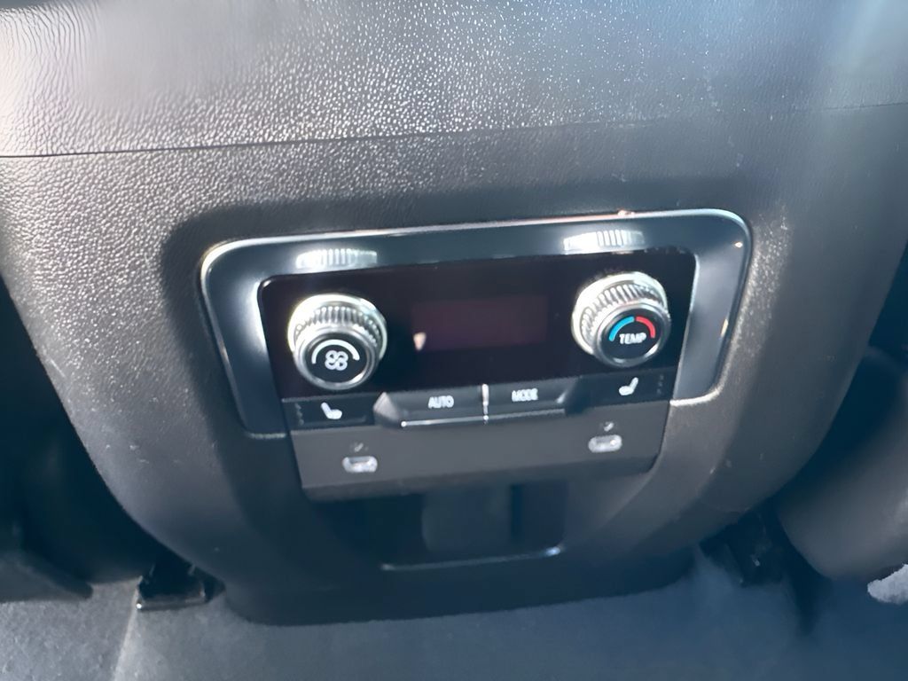 Used 2023 GMC Yukon Denali w/ LPO, Floor Liner Package AWD/4WD image 18