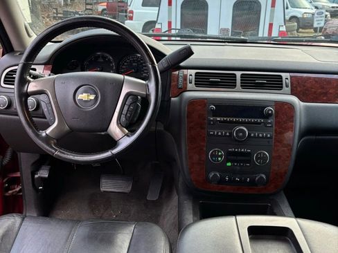 Used 2013 Chevrolet Suburban LT image 47