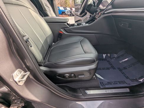 Certified 2024 Jeep Grand Cherokee L Overland w/ Trailer Tow Package image 15