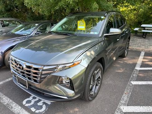 Certified 2023 Hyundai Tucson Limited AWD/4WD image 2