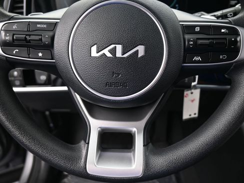 Used 2024 Kia Sportage LX image 31