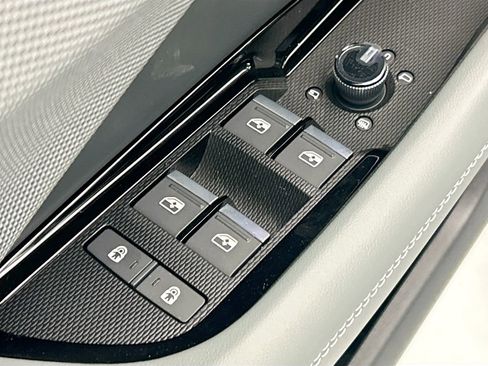 New 2026 Audi Q3 quattro 2.0T AWD/4WD image 22