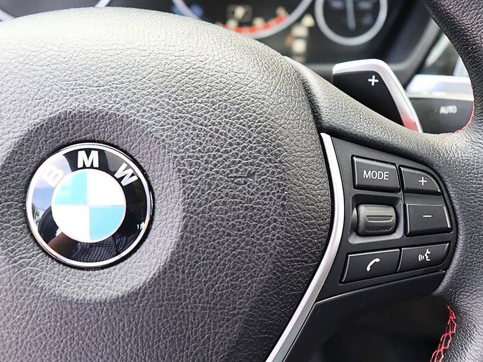 Used 2018 BMW 330i xDrive Sedan AWD/4WD image 33