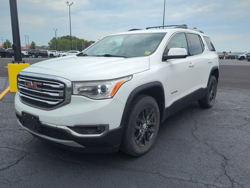 Used 2019 GMC Acadia SLT w/ LPO, Floor Liner Package AWD/4WD image 2