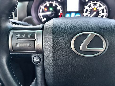 Used 2019 Lexus GX 460 Premium image 32