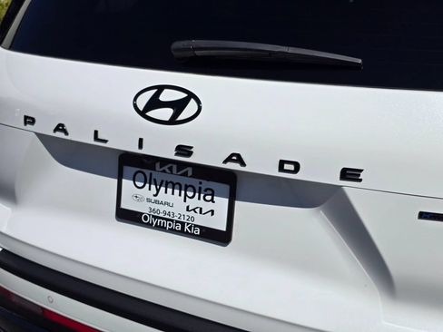 Used 2025 Hyundai Palisade Calligraphy AWD/4WD image 13
