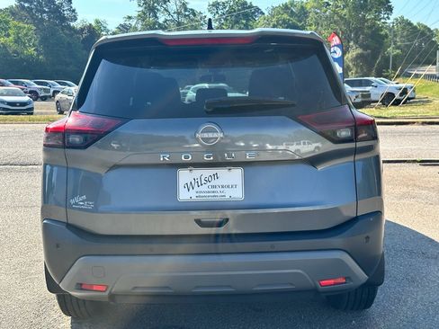 Used 2023 Nissan Rogue S image 3