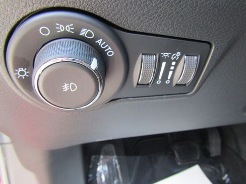 Used 2025 Jeep Compass Limited AWD/4WD image 20