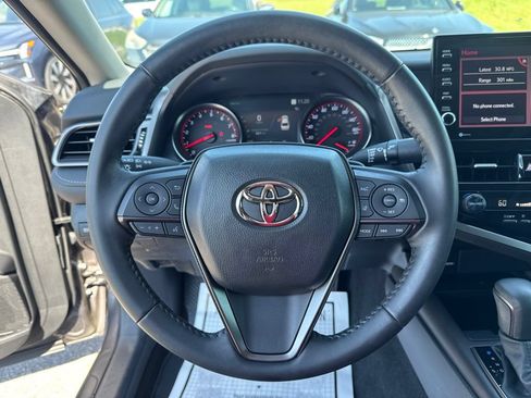 Used 2023 Toyota Camry XSE FWD image 15