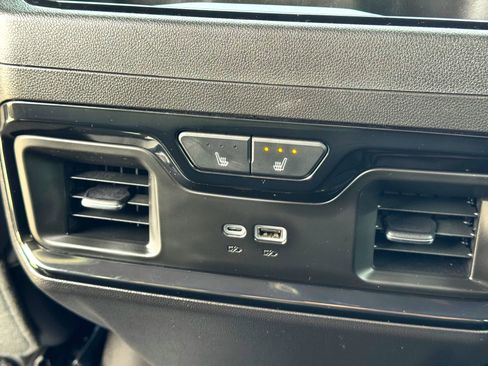 Used 2024 GMC Sierra 1500 AT4X image 26