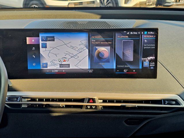 Used 2023 BMW iX xDrive50 w/ Ultimate Package 2 AWD/4WD image 36