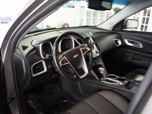 Used 2011 Chevrolet Equinox LT w/ Driver Convenience Package AWD/4WD image 11
