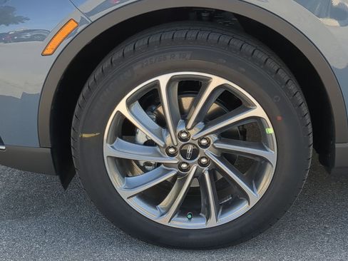 New 2025 Lincoln Corsair AWD w/ Equipment Group 101A image 9