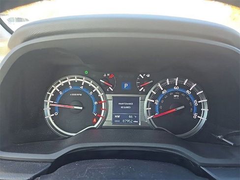 Used 2019 Toyota 4Runner TRD Off-Road Premium image 18