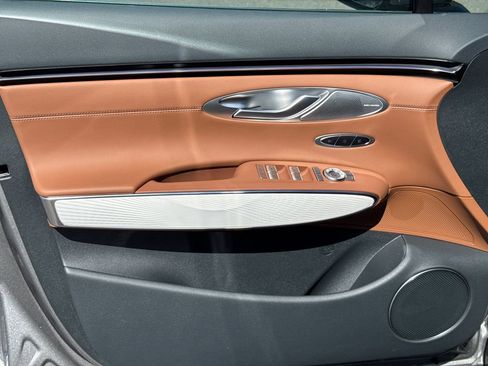 New 2026 Genesis GV70 2.5T Advanced AWD/4WD image 10