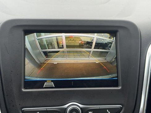 Used 2019 Chevrolet Equinox LT AWD/4WD image 4