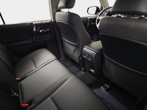 Used 2023 Toyota 4Runner TRD Off-Road Premium w/ Moonroof Package AWD/4WD image 13