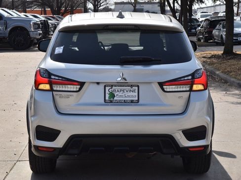Used 2020 Mitsubishi Outlander Sport SE image 9