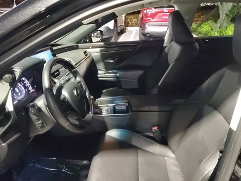 Used 2020 Lexus ES 350 w/ Premium Package image 13