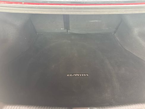 Used 2013 Hyundai Elantra GLS w/ Preferred Pkg image 41