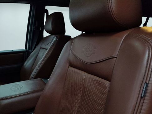 Used 2013 Ford Expedition EL King Ranch image 21