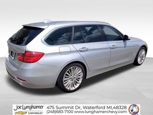 Used 2014 BMW 328i xDrive Wagon AWD/4WD image 9
