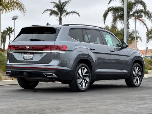 Used 2024 Volkswagen Atlas SE FWD image 4