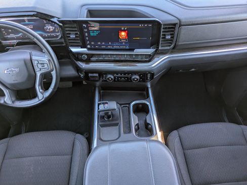 Used 2023 Chevrolet Silverado 1500 LT Trail Boss w/ Protection Package image 9