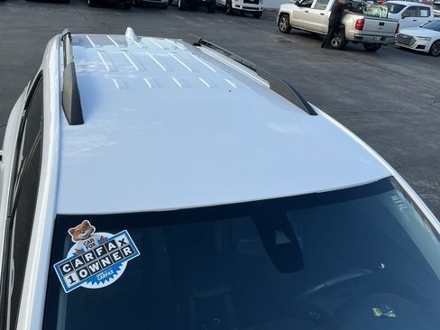 Used 2022 GMC Acadia AT4 w/ Preferred Package image 12