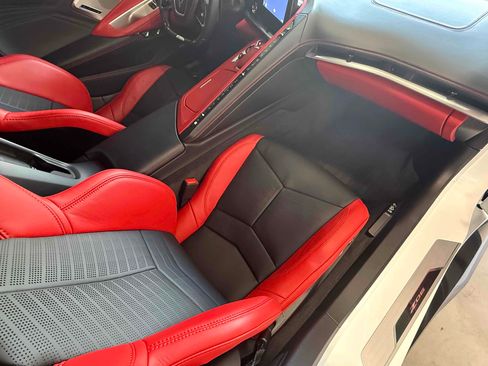Used 2024 Chevrolet Corvette Z06 w/ Z07 Performance Package w/ Z07 Performance Package RWD image 66