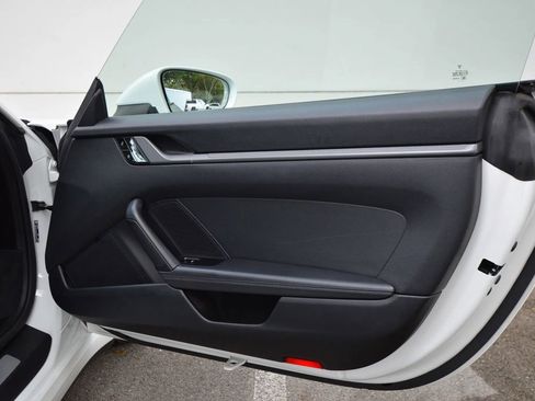 Used 2021 Porsche 911 Carrera image 27