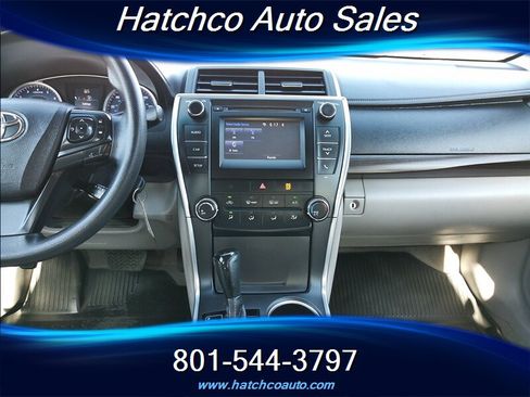 Used 2017 Toyota Camry LE w/ Protection Package (Q2) FWD image 18