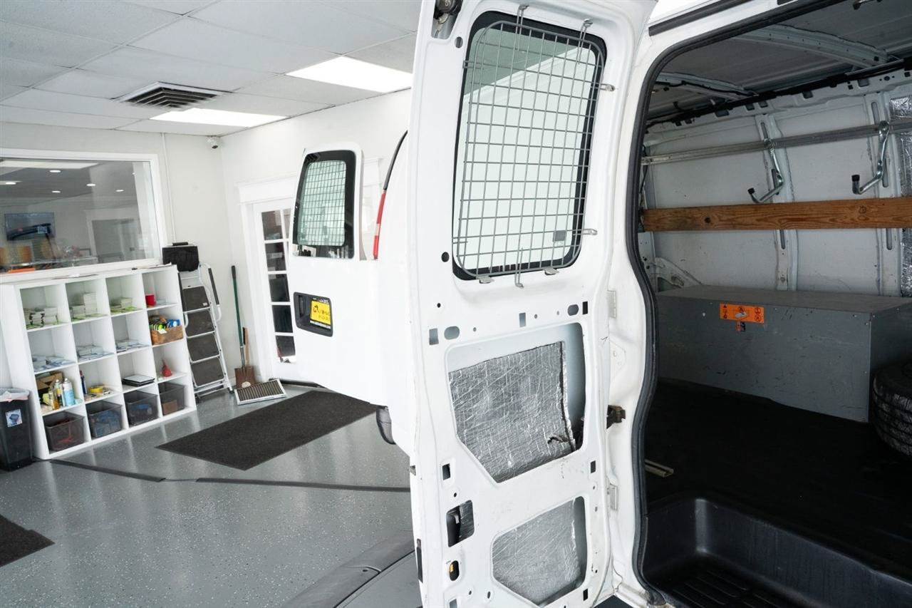 Used 2014 Chevrolet Express 2500 w/ Cold Climate Package RWD image 18