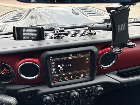 Used 2023 Jeep Gladiator Rubicon w/ Cold Weather Group image 28