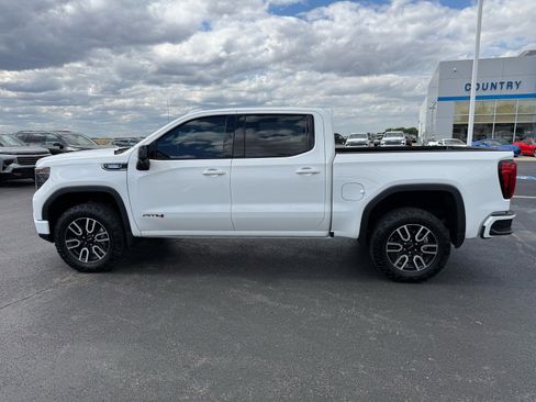 Used 2025 GMC Sierra 1500 AT4 w/ AT4 Premium Package AWD/4WD image 2