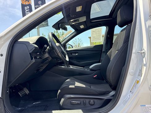 Used 2023 Honda Accord Sport image 8