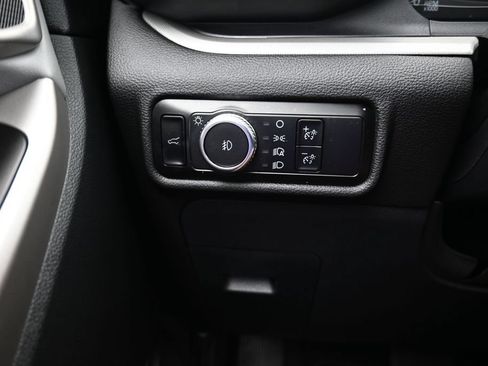 Certified 2023 Ford Explorer XLT w/ Equipment Group 202A AWD/4WD image 18