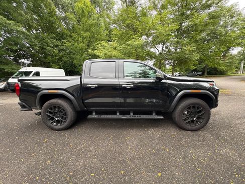 Used 2024 GMC Canyon Denali w/ LPO, Denali Black Edition AWD/4WD image 6