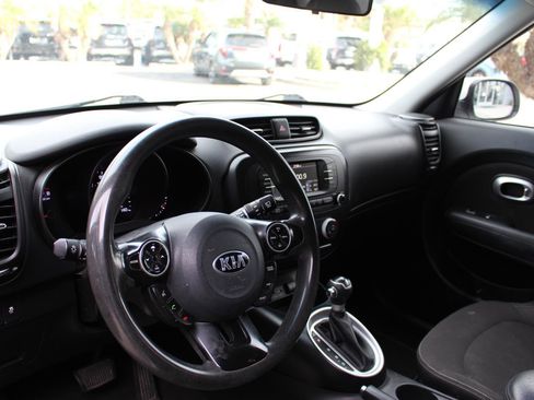 Used 2018 Kia Soul image 18