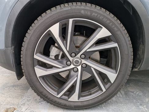 Used 2020 Volvo XC40 T5 R-Design image 10