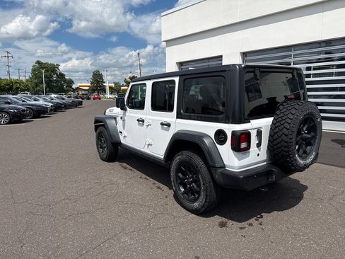 Used 2020 Jeep Wrangler Unlimited Sport AWD/4WD image 3