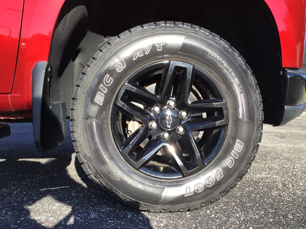 Used 2021 Chevrolet Silverado 1500 LT Trail Boss w/ Convenience Package II AWD/4WD image 16
