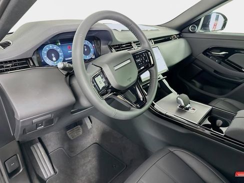 Used 2026 Land Rover Range Rover Evoque S image 9