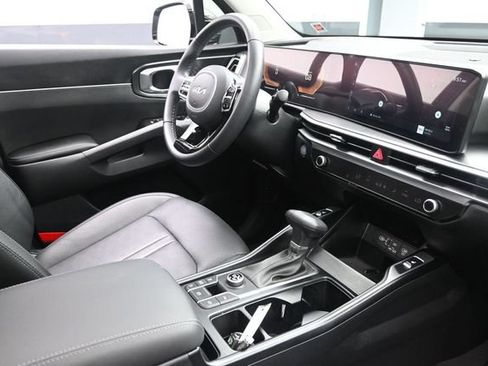 Used 2025 Kia Sorento S w/ Panoramic Sunroof Package FWD image 29